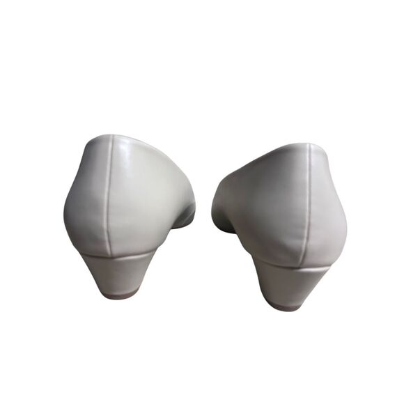 Comfortview Women's Size 10 WW The Vida Slip On Pump in Bone Color - Picture 4 of 10